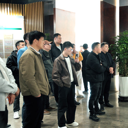 聚力同行?商贏未來｜兔寶寶五金 & 膠粘劑招商交流會圓滿啟幕