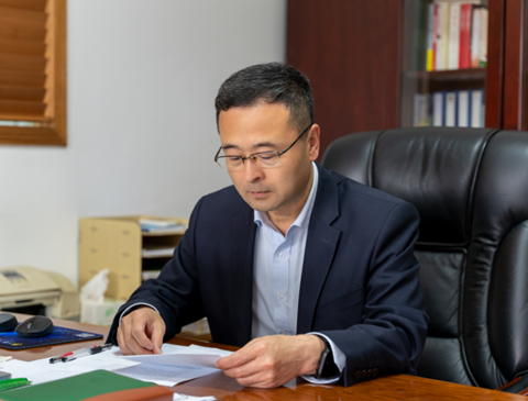 兔寶寶科研先鋒|張曉偉：環(huán)保膠黏劑行業(yè)的“膠膠”者